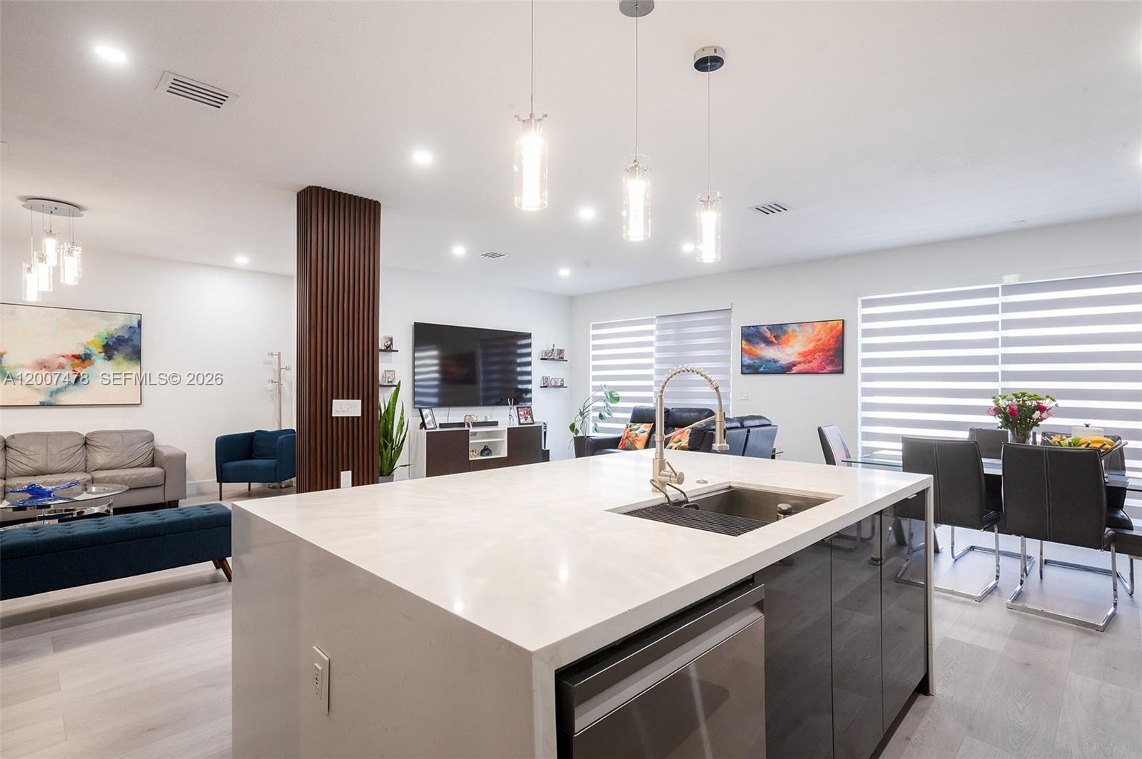 CENTURY BREEZE - Residential