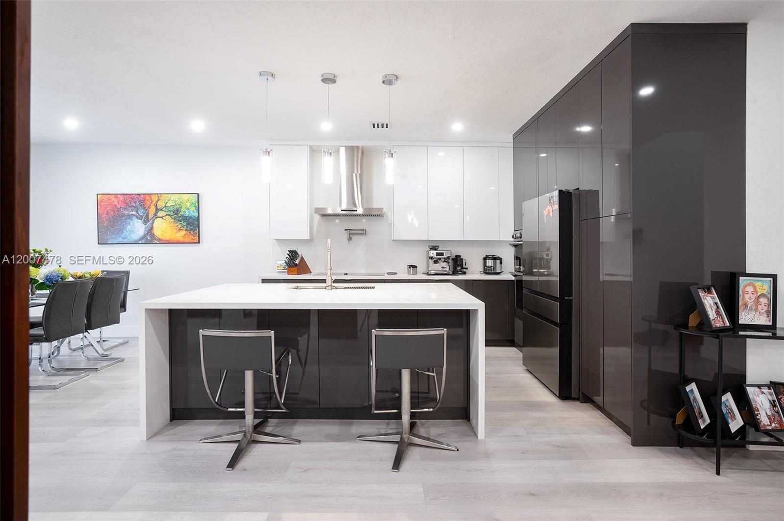 CENTURY BREEZE - Residential