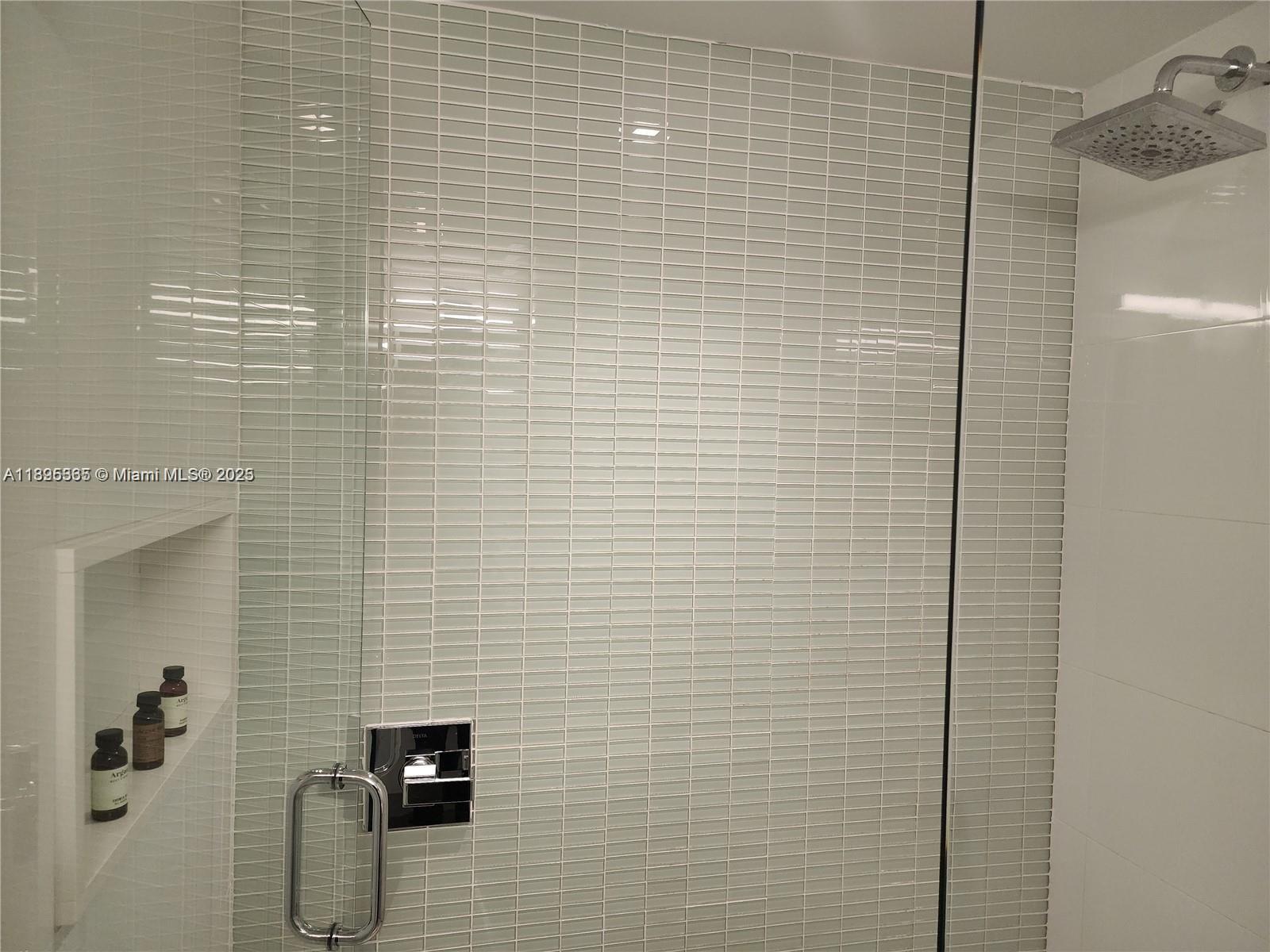 6080 COLLINS CONDO - Residential