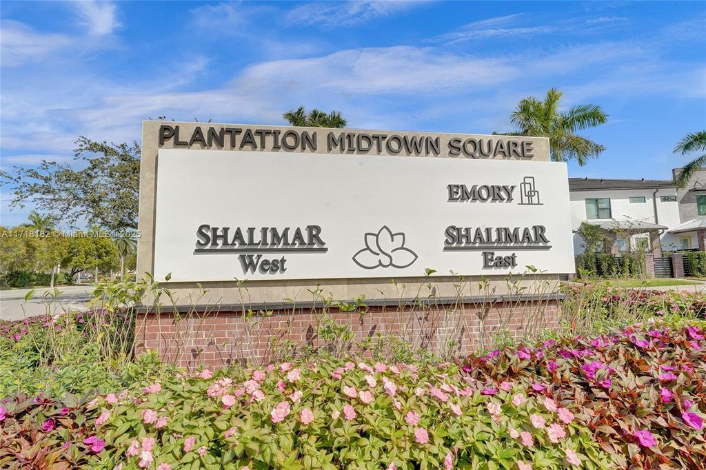 Photo of 754 NW 82th Ter, Plantation, FL 33324 (MLS # A11718182)