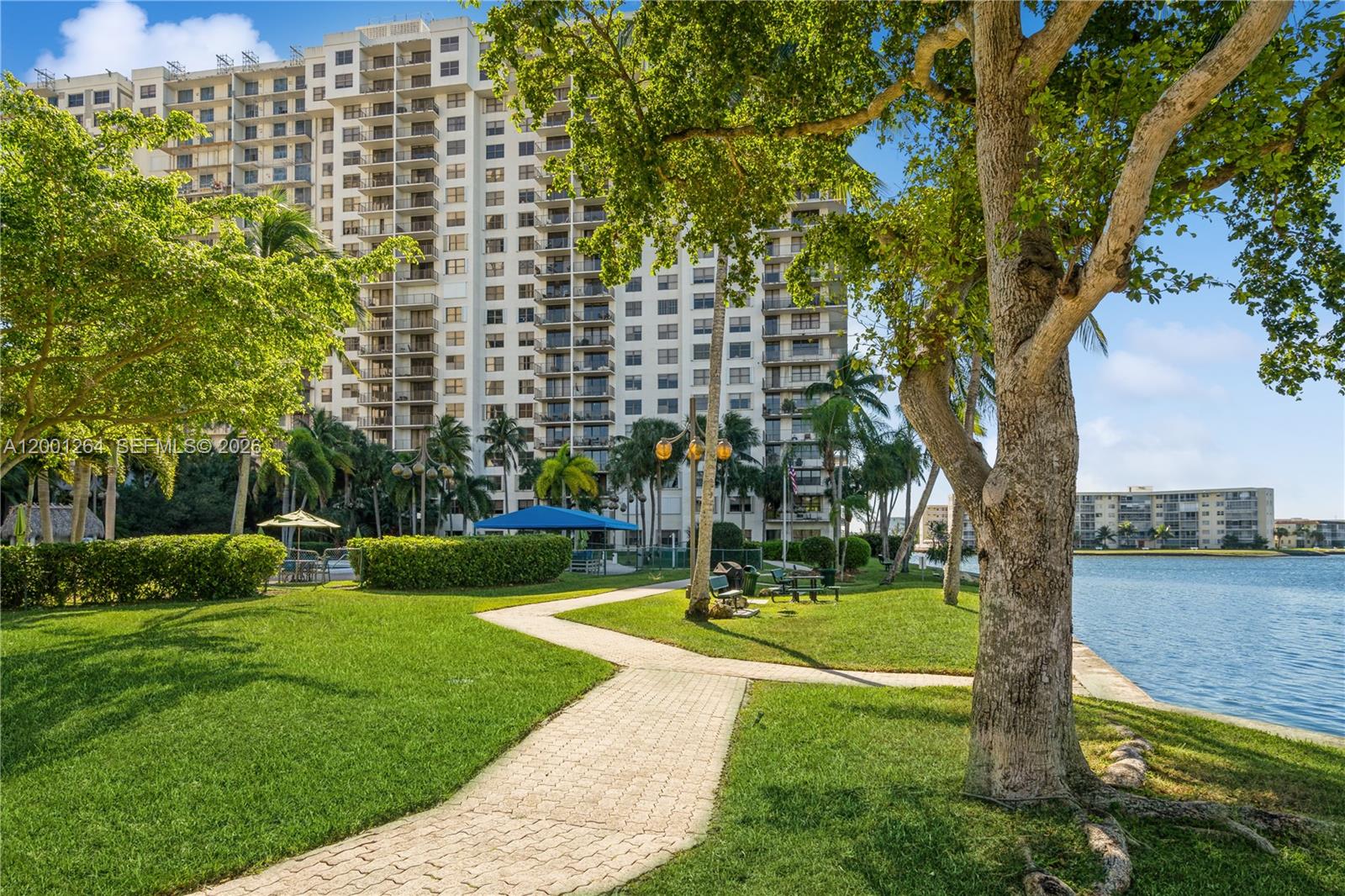 THE CLIPPER AT BISC COVE - Residential Lease