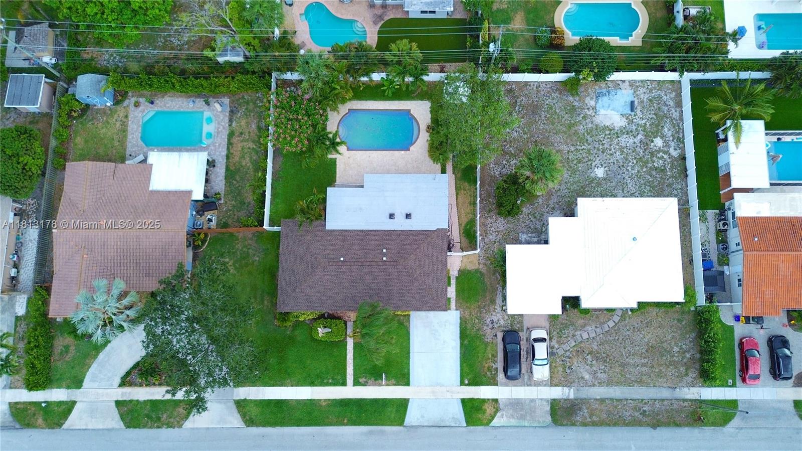 BOCA RATON SQUARE UNIT 2 - Residential