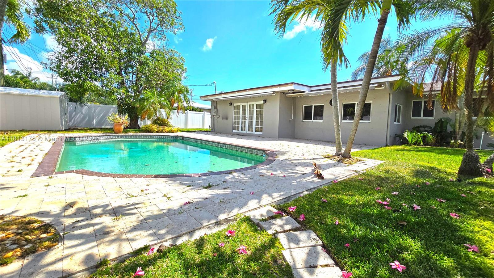 BOCA RATON SQUARE UNIT 2 - Residential