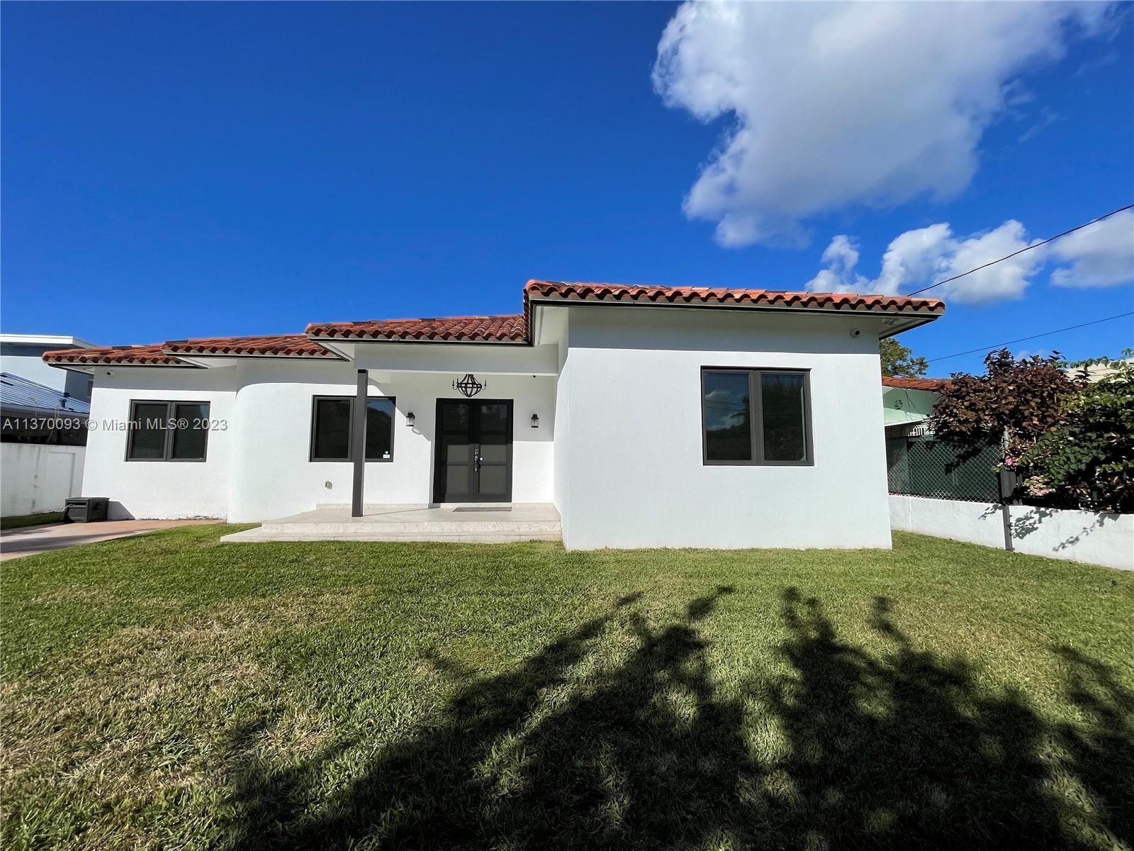 BRICKELL ESTATES - Residential Lease