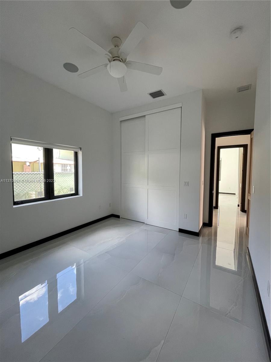 BRICKELL ESTATES - Residential Lease