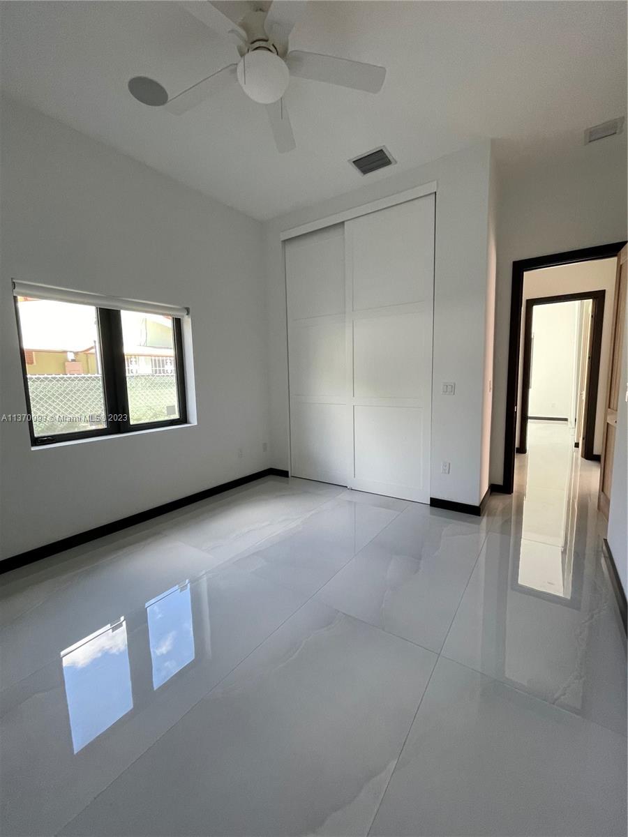 BRICKELL ESTATES - Residential Lease