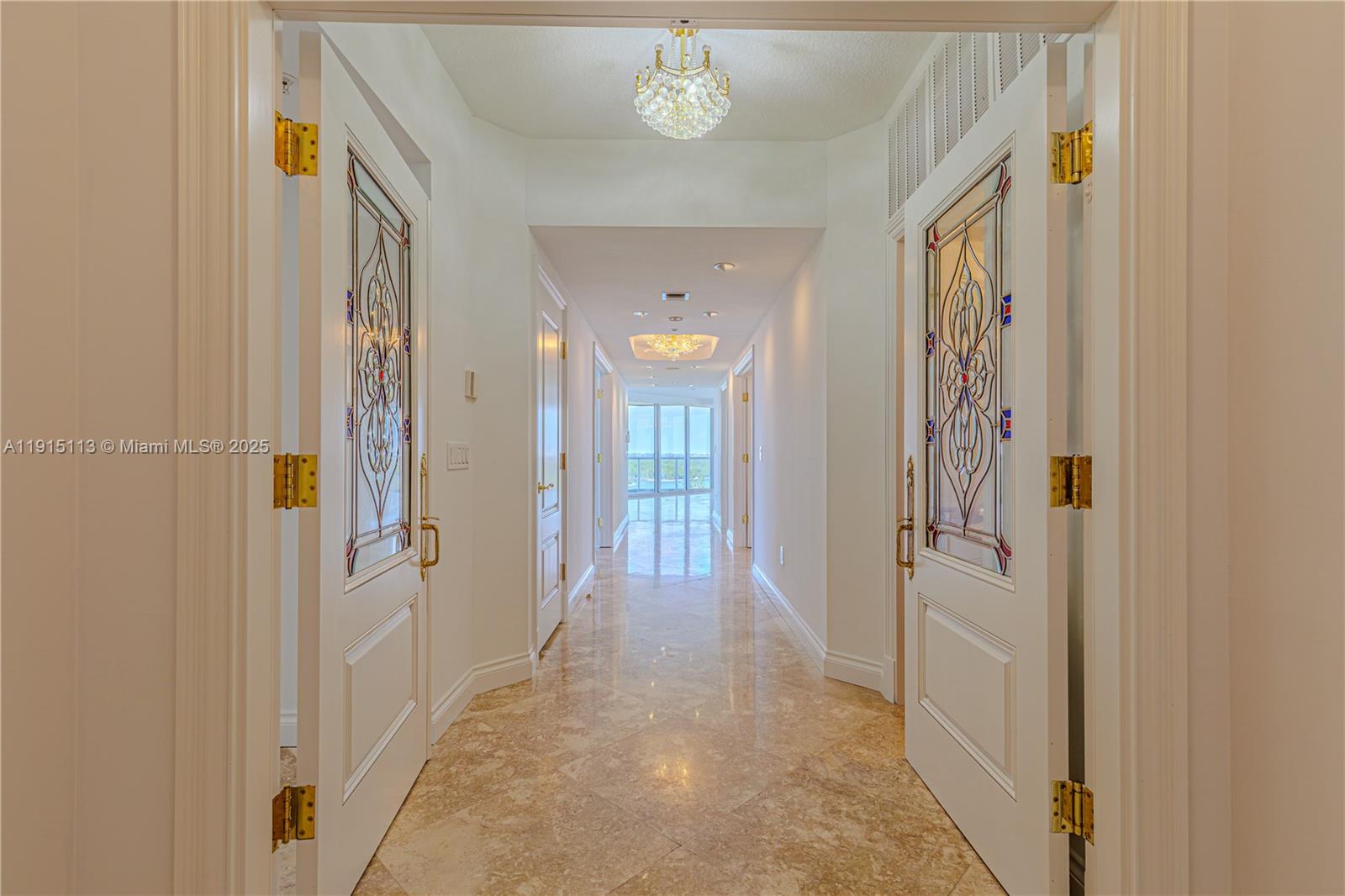 RENAISSANCE ON THE OCEAN - Residential