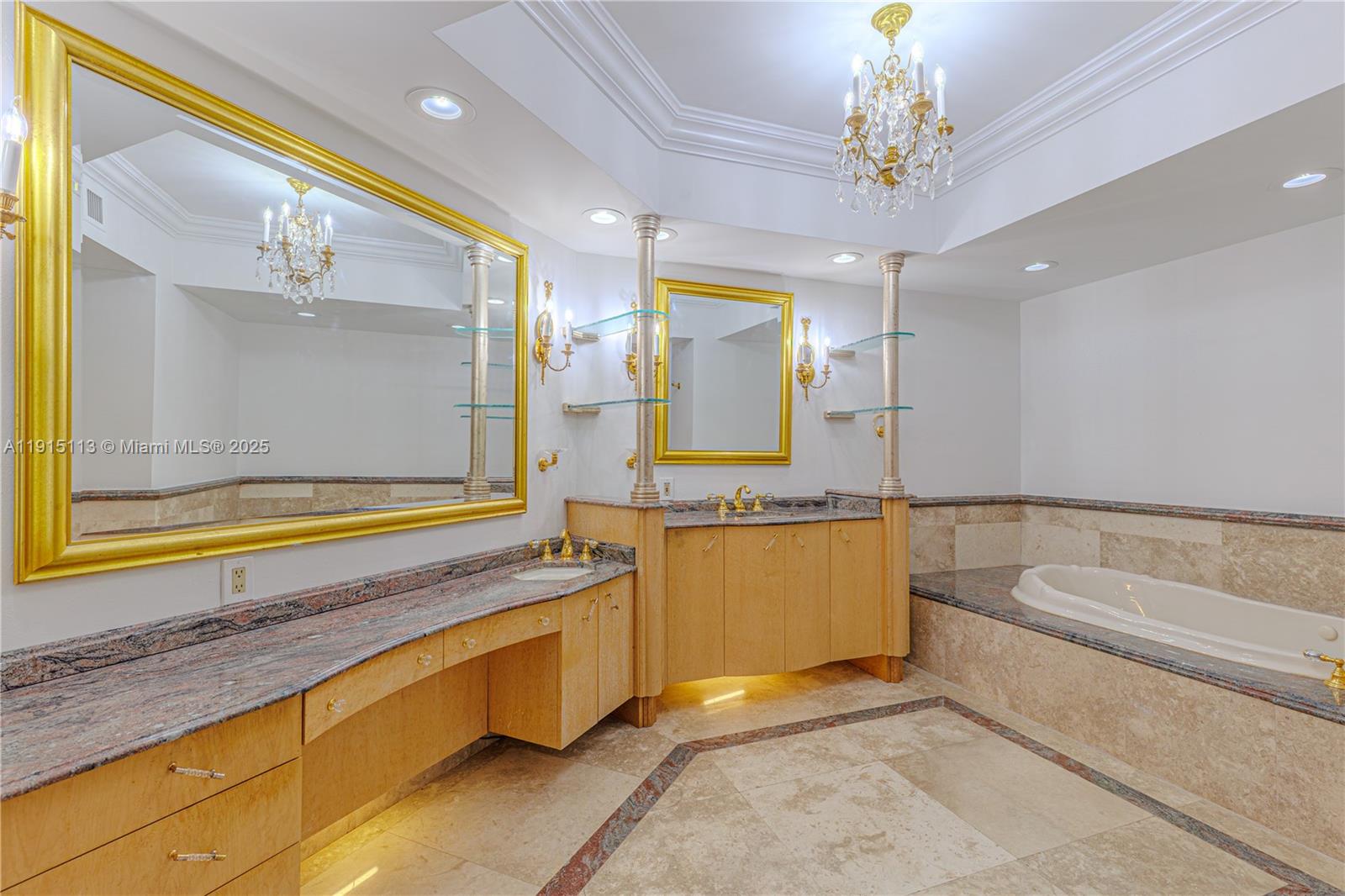 RENAISSANCE ON THE OCEAN - Residential