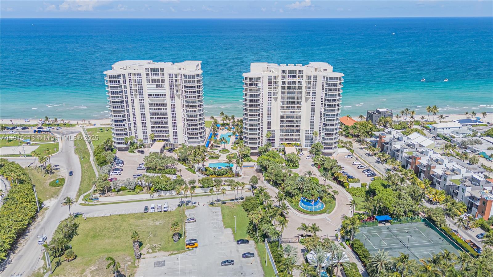 RENAISSANCE ON THE OCEAN - Residential