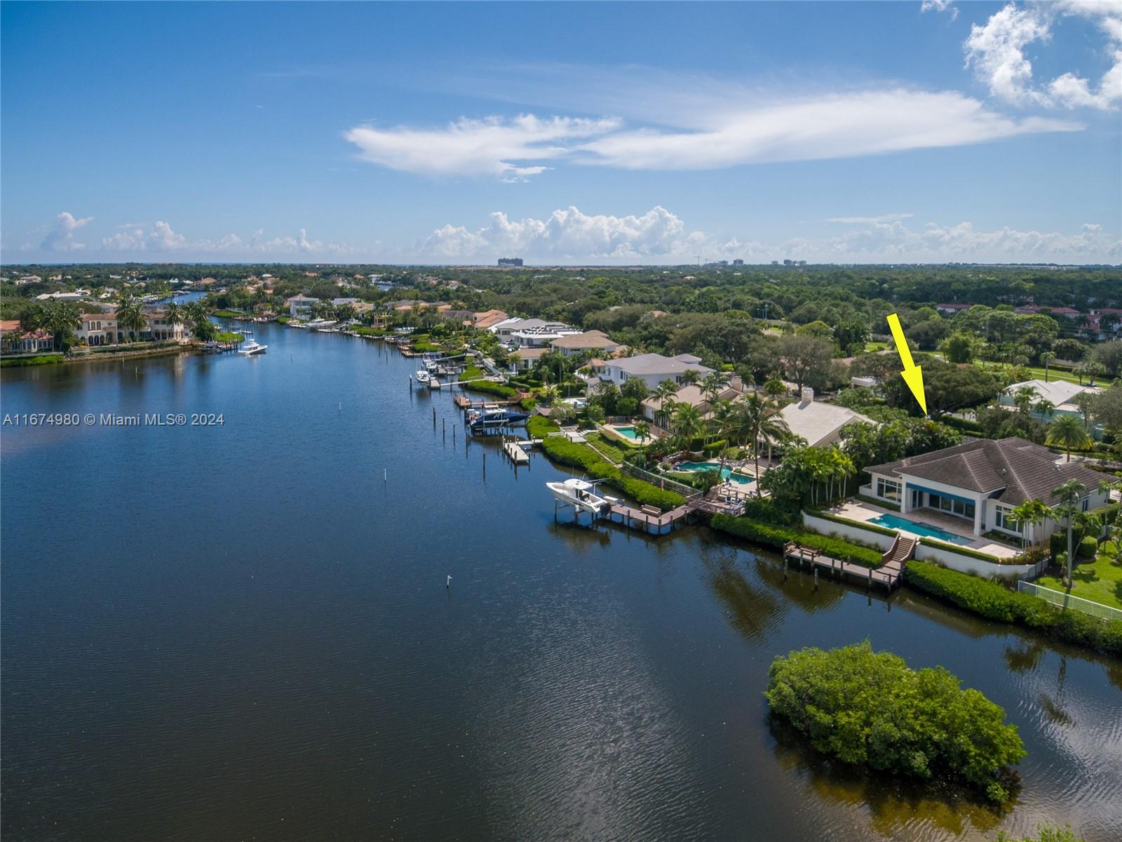 ADMIRALS COVE - Residential Lease