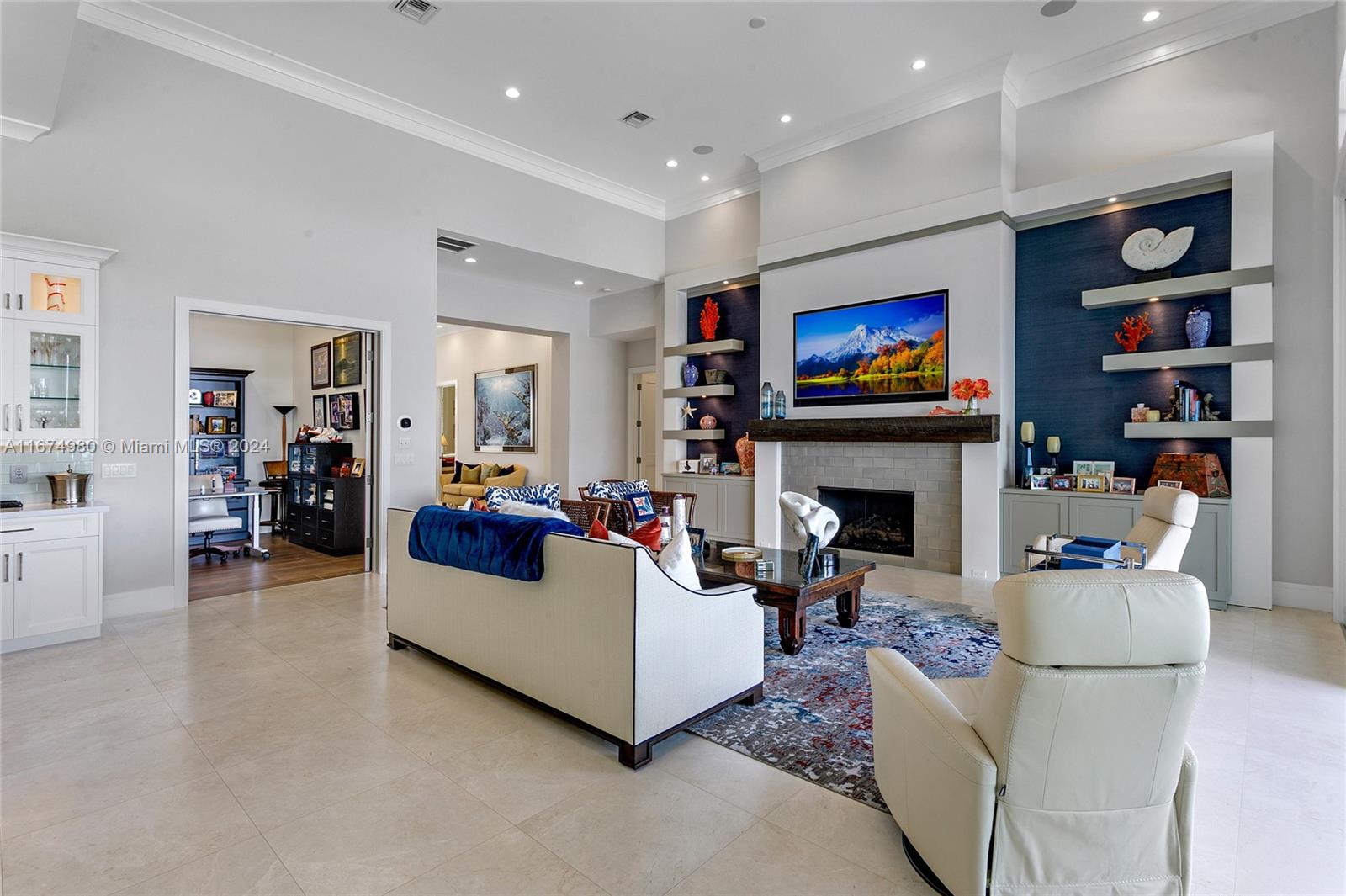 ADMIRALS COVE - Residential Lease