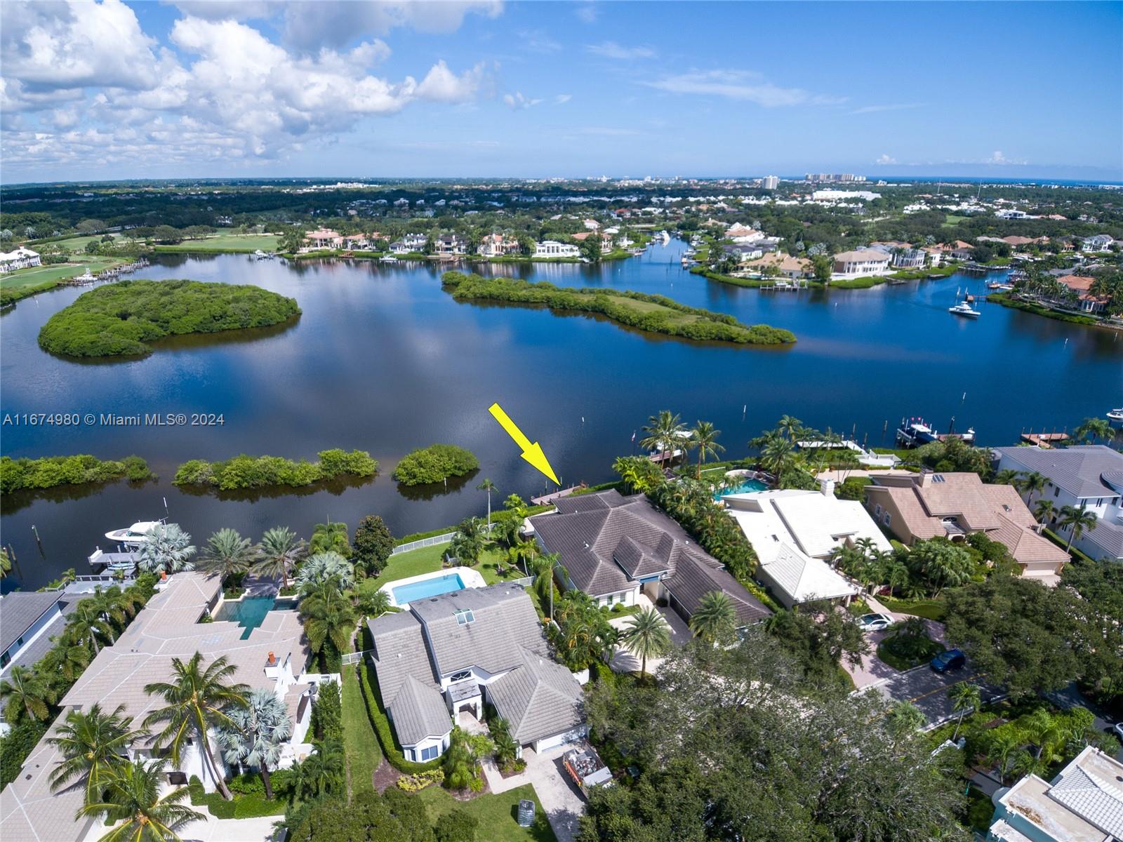 ADMIRALS COVE - Residential Lease