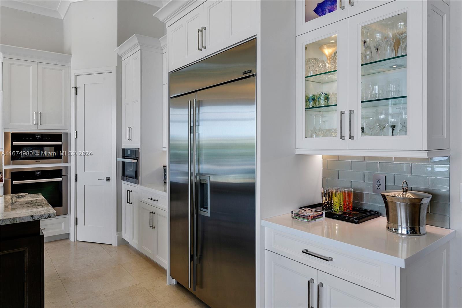 ADMIRALS COVE - Residential Lease