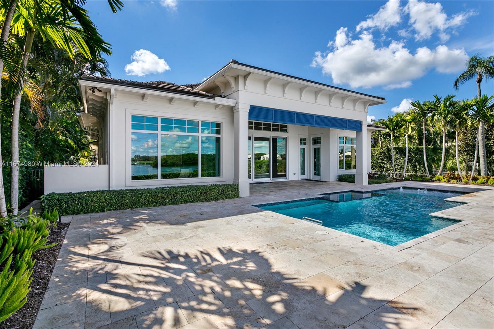 ADMIRALS COVE - Residential Lease
