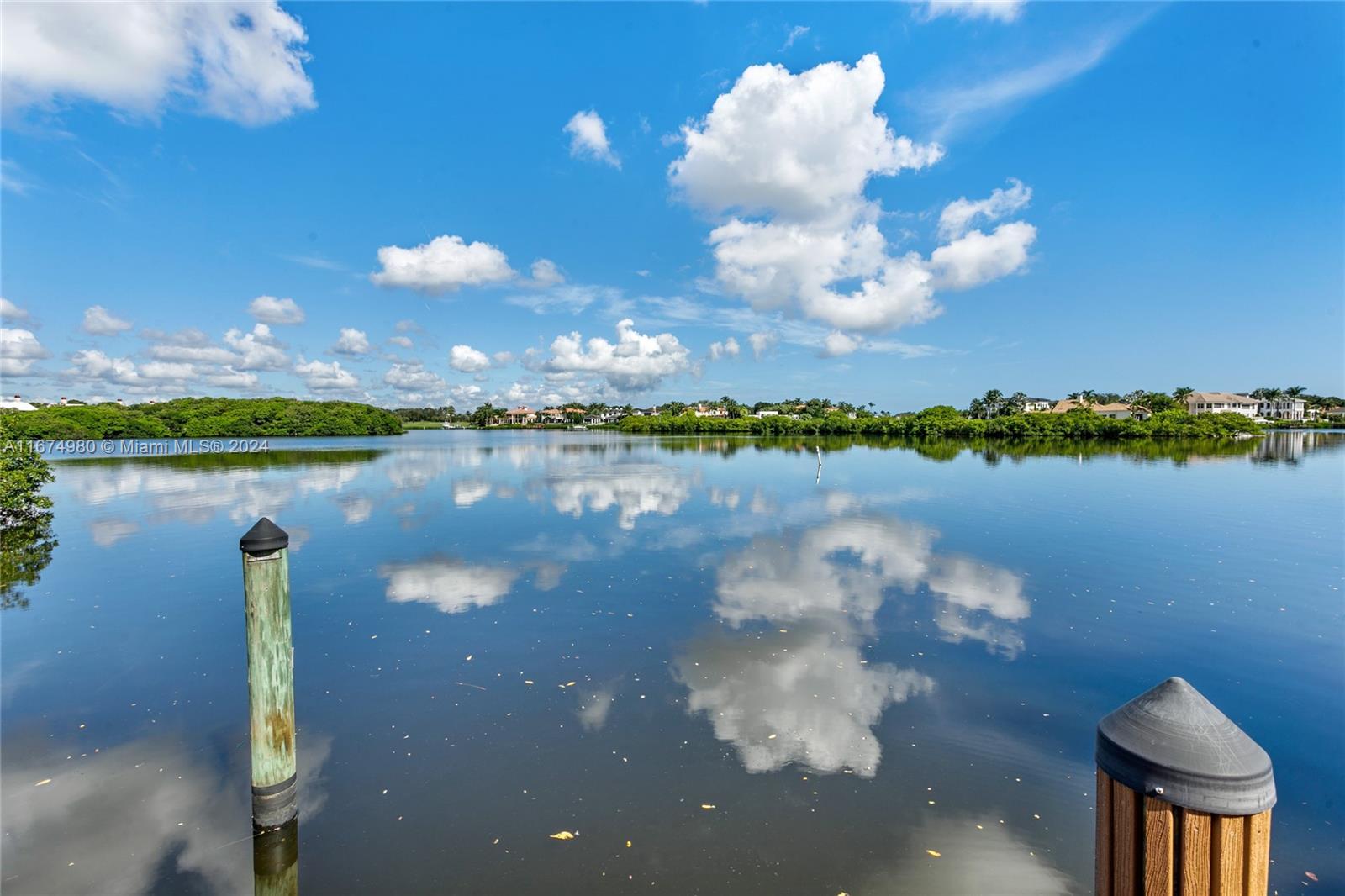 ADMIRALS COVE - Residential Lease