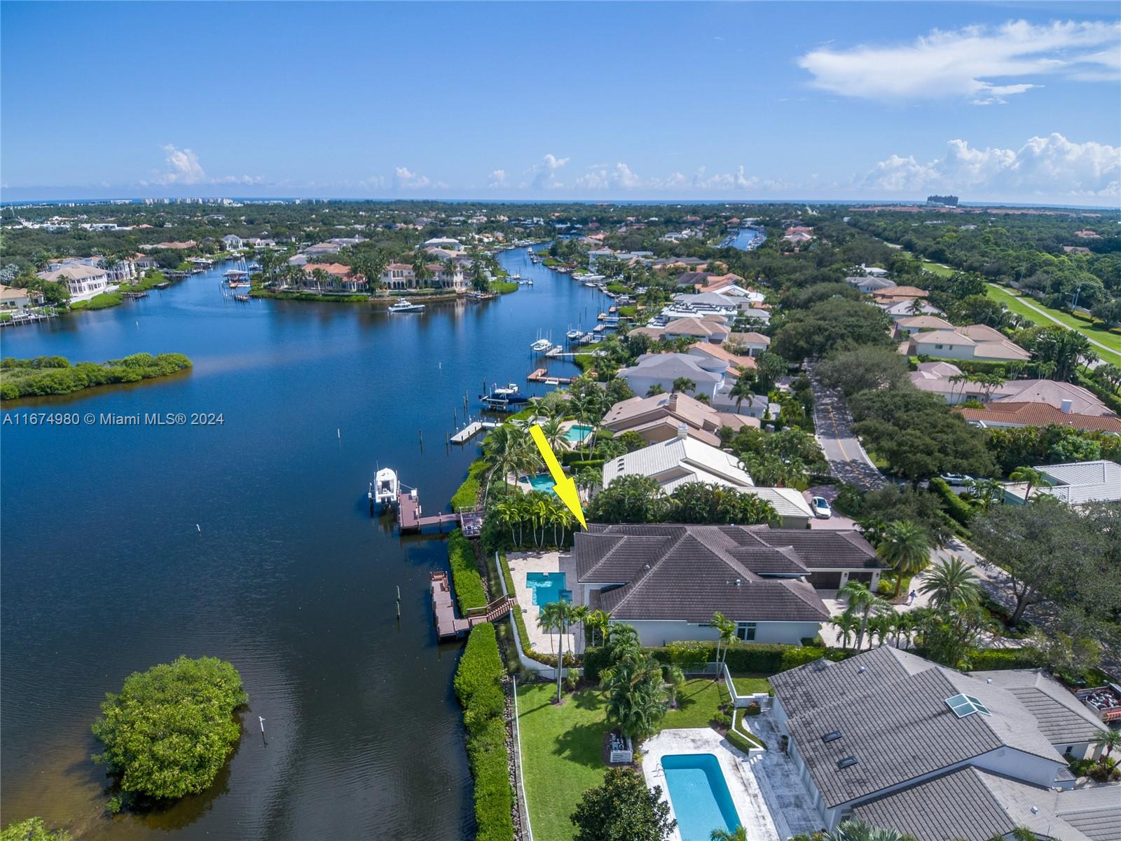 ADMIRALS COVE - Residential Lease