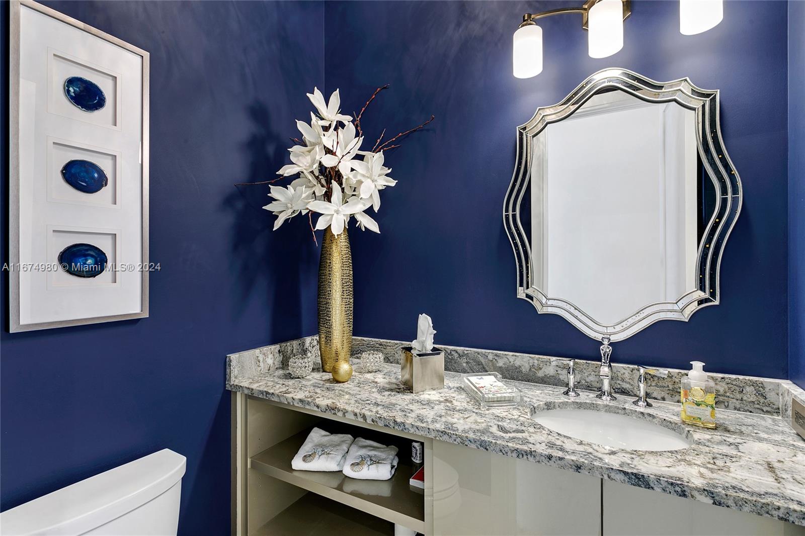 ADMIRALS COVE - Residential Lease