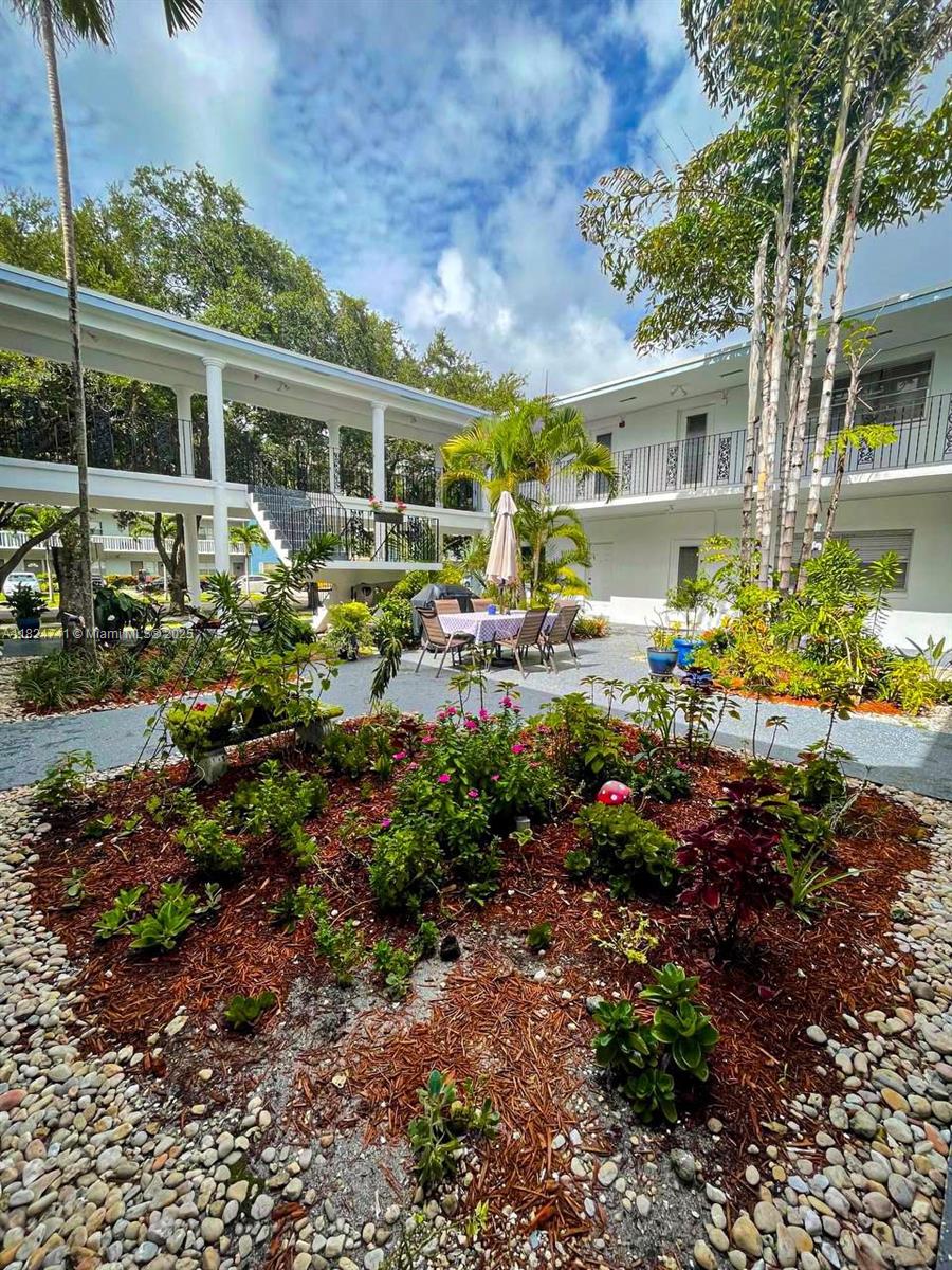 JACKSON ARMS APT CONDO - Residential