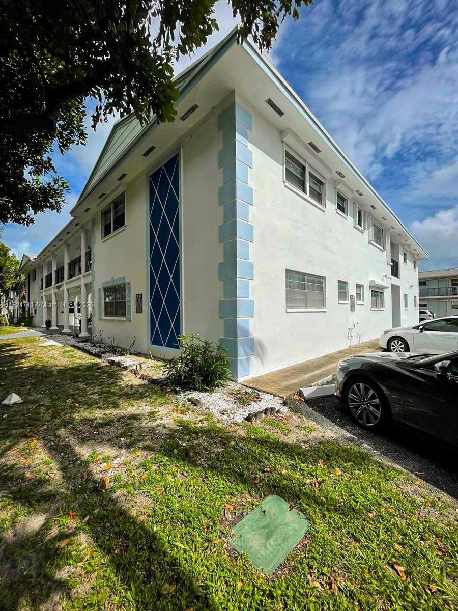 JACKSON ARMS APT CONDO - Residential