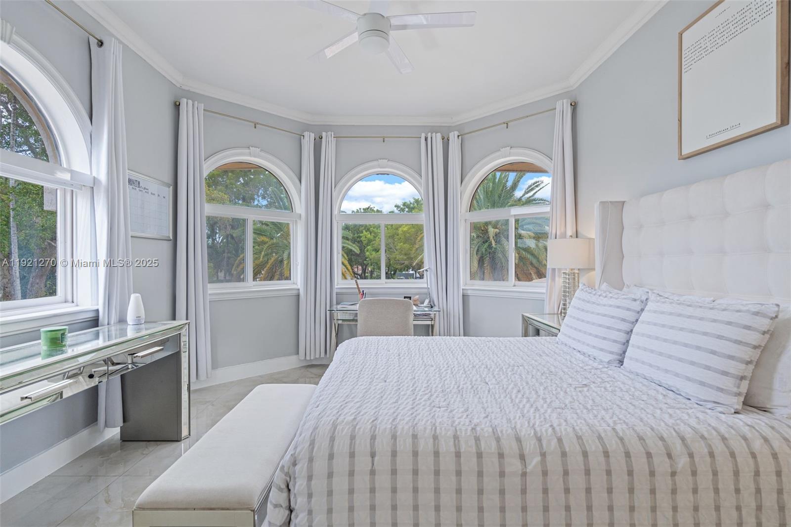 MIAMI LAKES - LOCH LOMOND - Residential