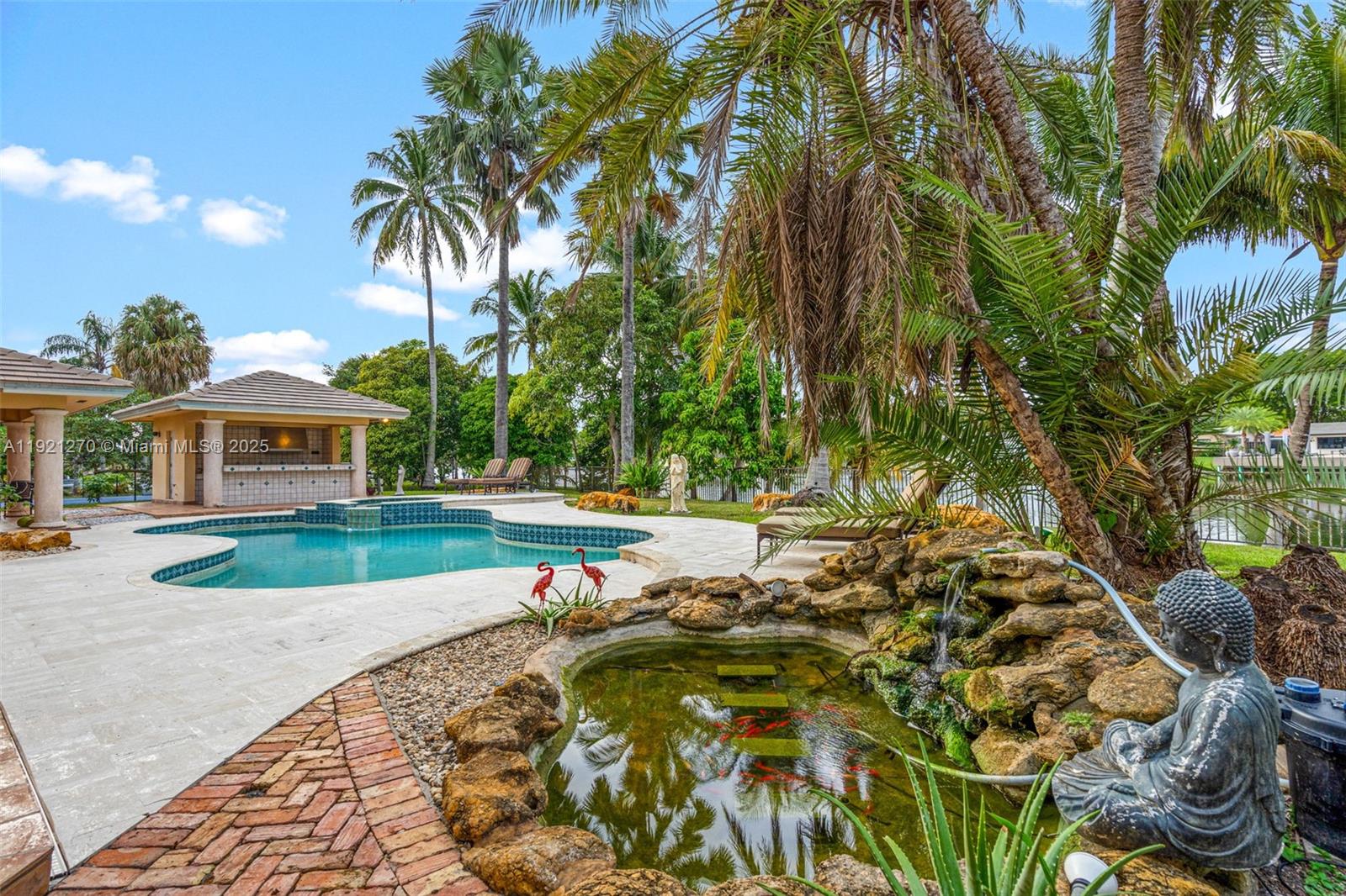 MIAMI LAKES - LOCH LOMOND - Residential