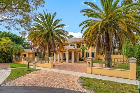 7225 Gleneagle Dr Miami Lakes FL 33014