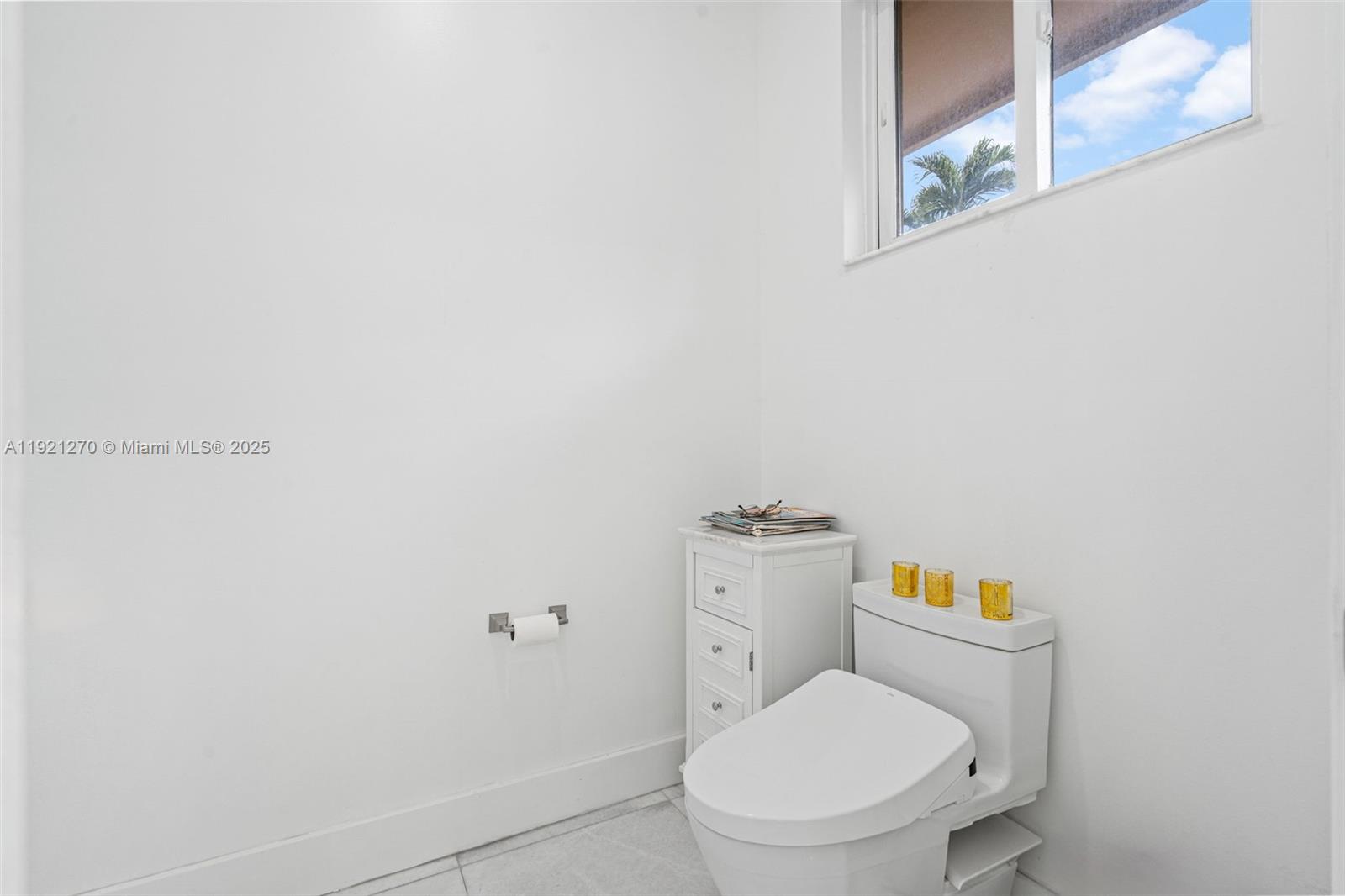 MIAMI LAKES - LOCH LOMOND - Residential