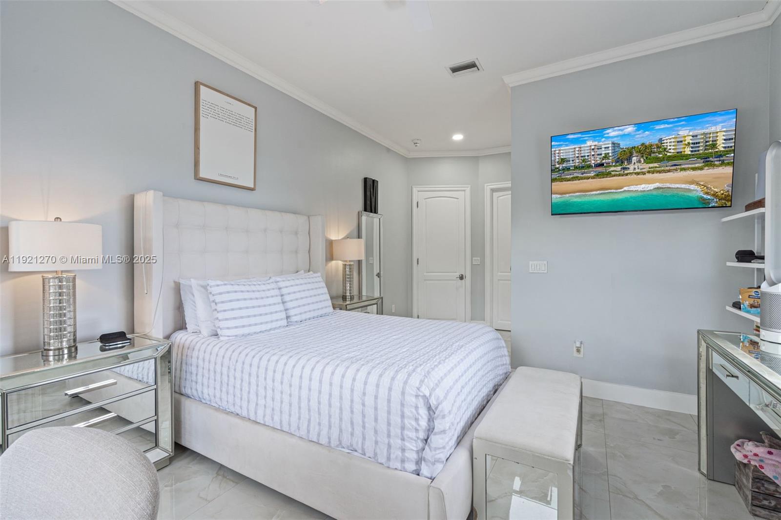 MIAMI LAKES - LOCH LOMOND - Residential