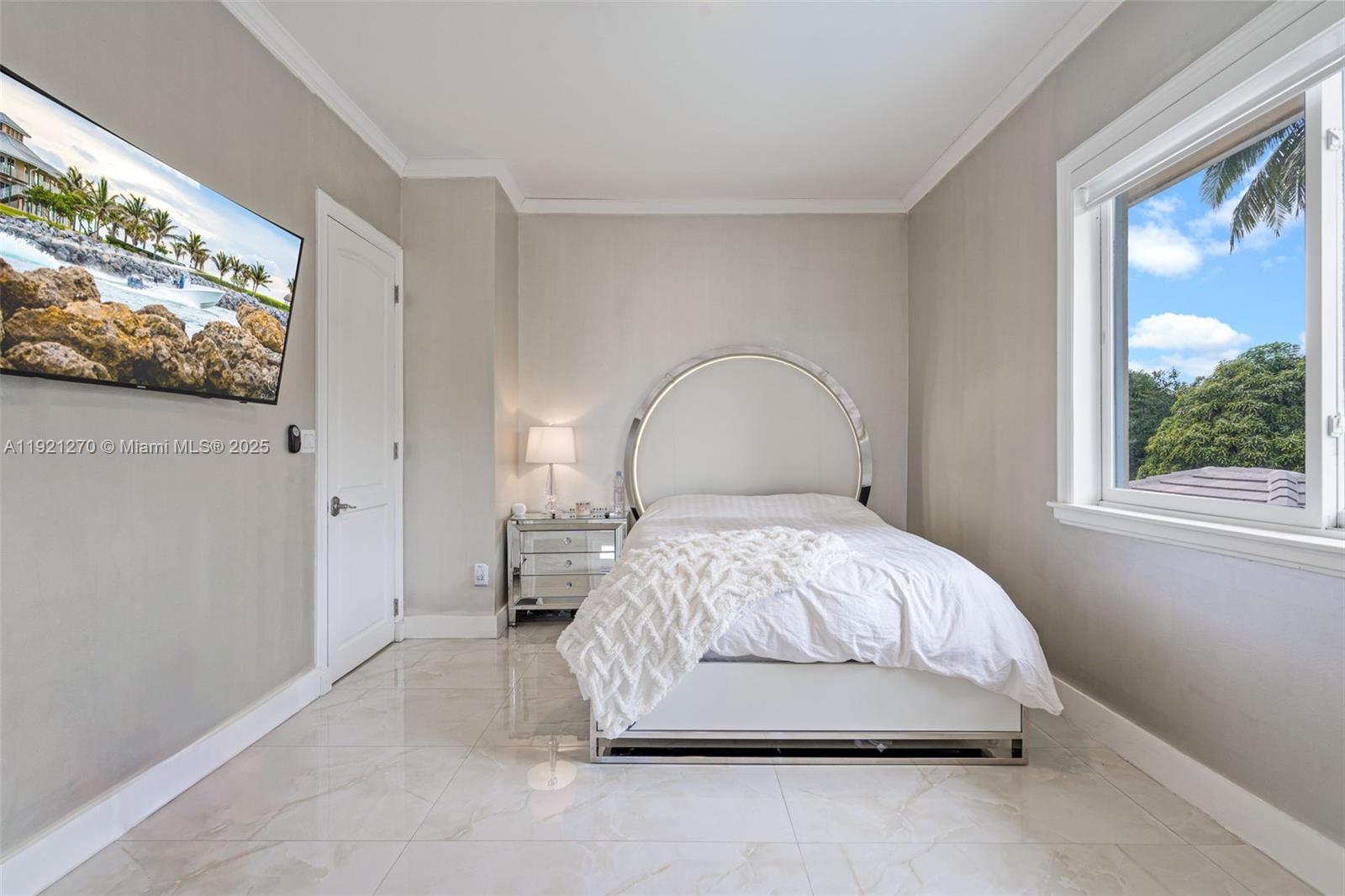 MIAMI LAKES - LOCH LOMOND - Residential