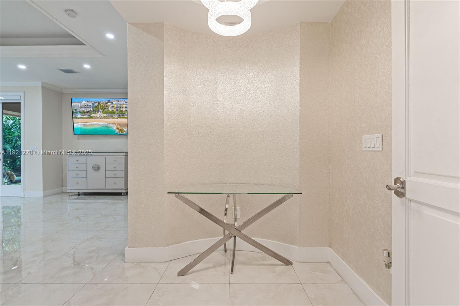 MIAMI LAKES - LOCH LOMOND - Residential