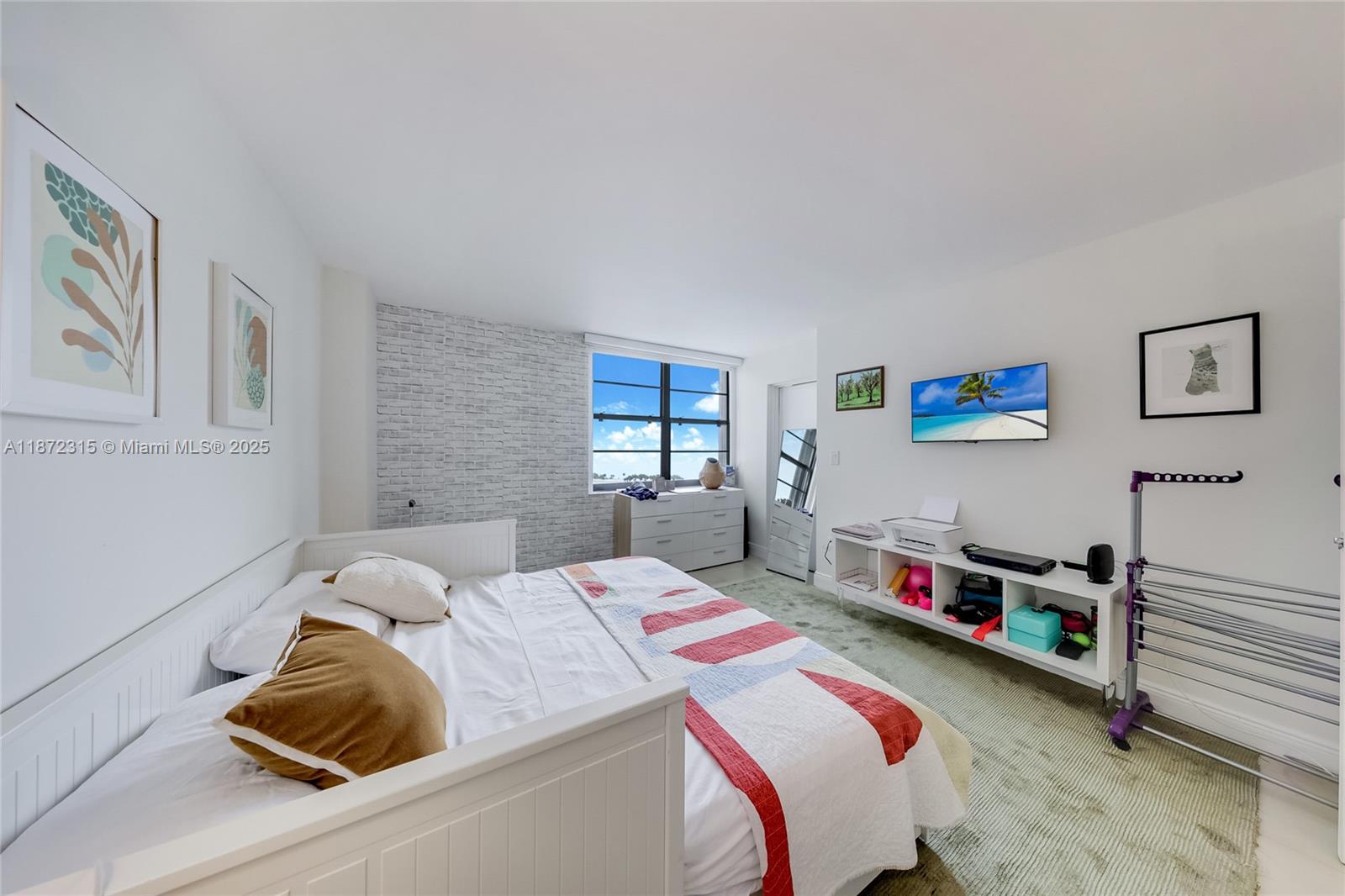 BRICKELL BAY CLUB CONDO - Residential