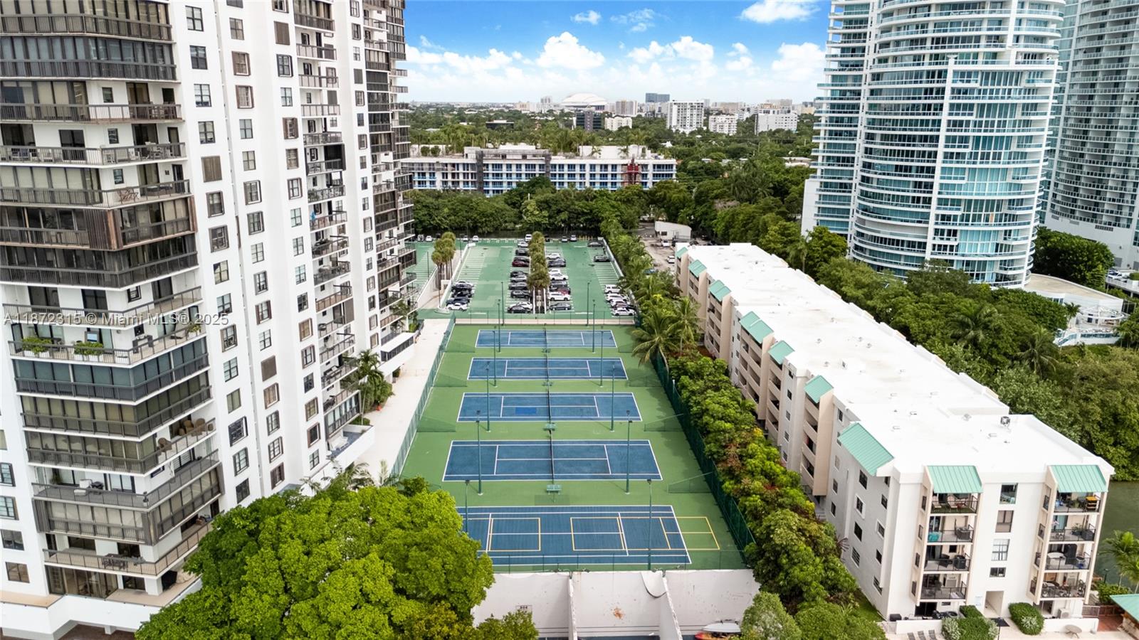 2333 Brickell Ave 1406