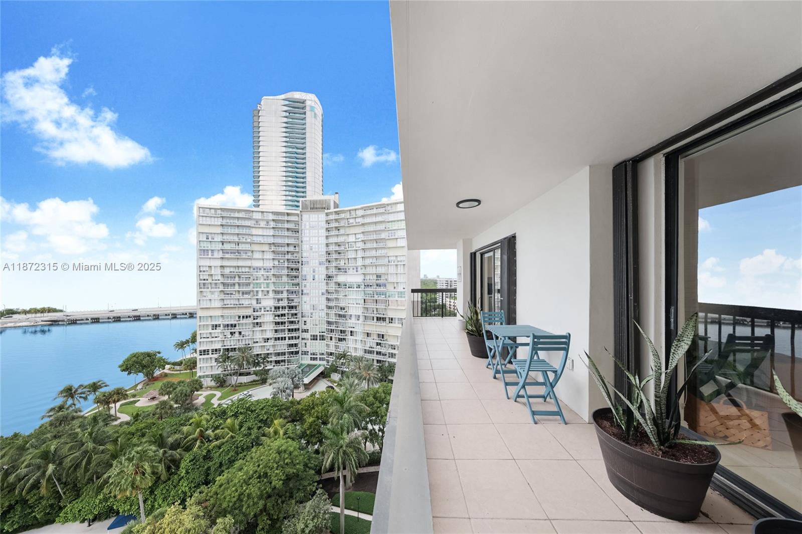 BRICKELL BAY CLUB CONDO - Residential