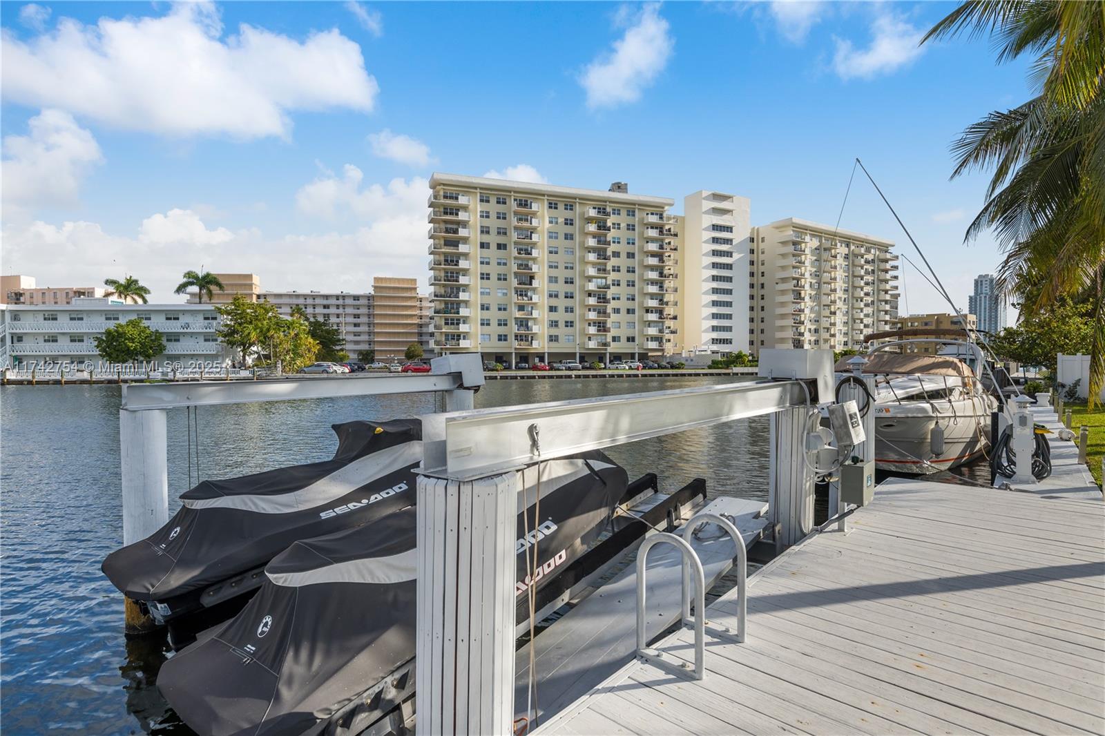 GOLDEN ISLES SEC - Residential