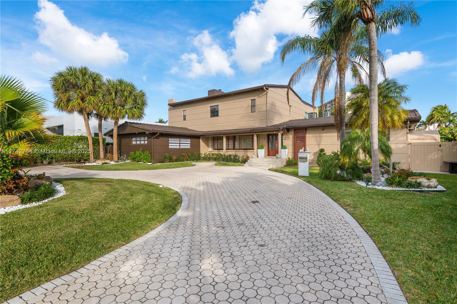 GOLDEN ISLES SEC - Residential