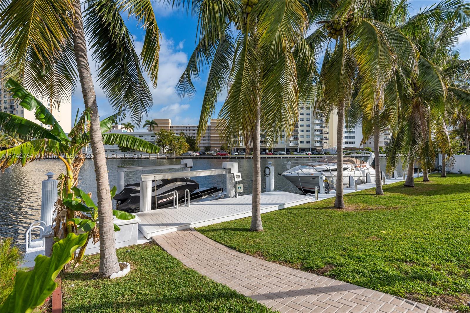 GOLDEN ISLES SEC - Residential