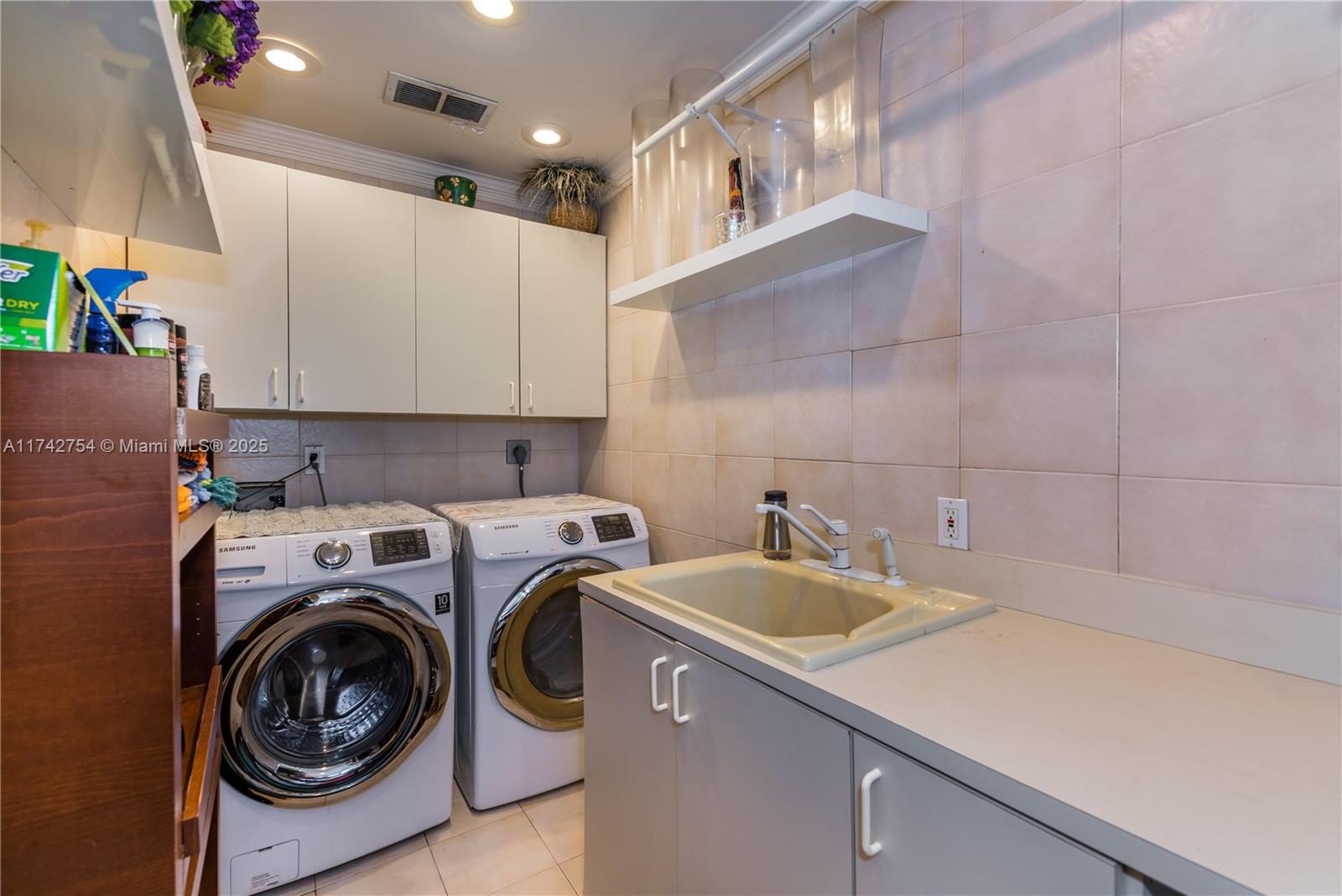 GOLDEN ISLES SEC - Residential