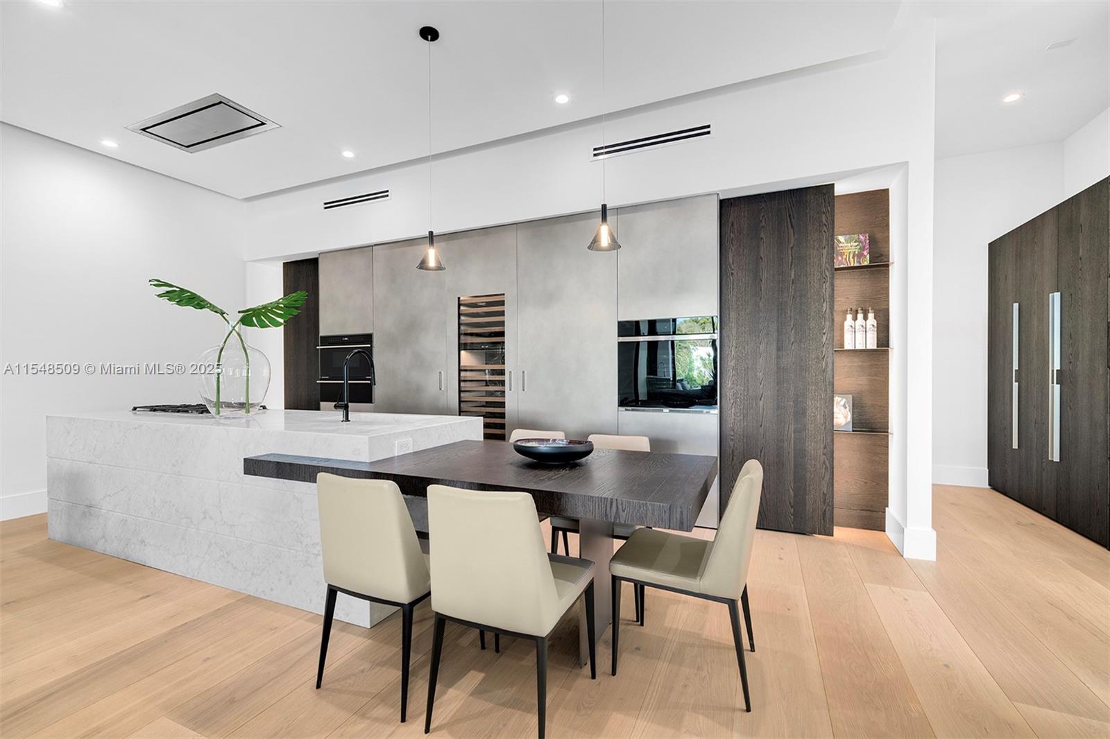 ANDREWS & BIGMAN SUB - Residential