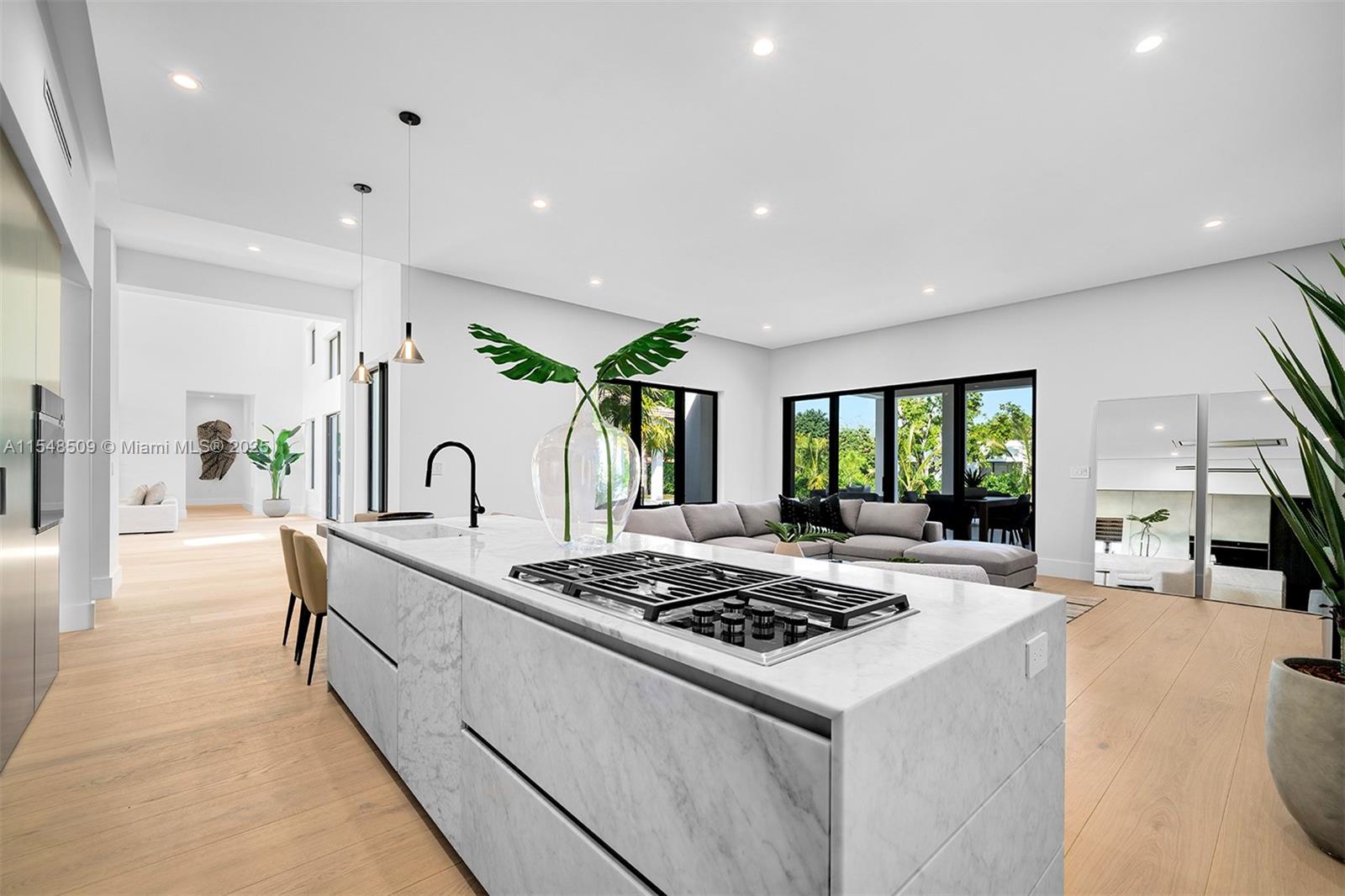 ANDREWS & BIGMAN SUB - Residential