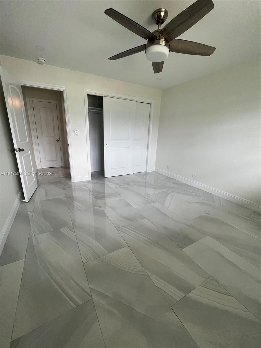 3922 NE 166th St S209