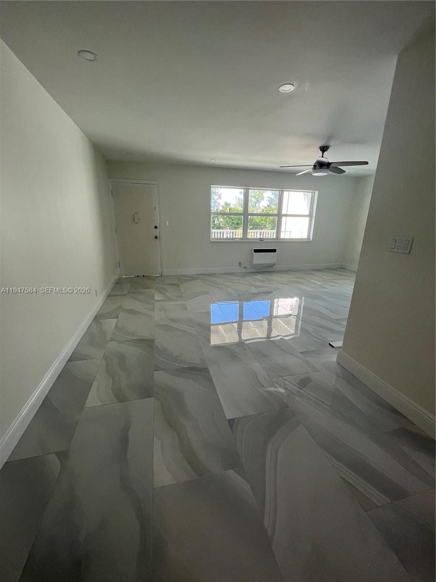 3922 NE 166th St S209