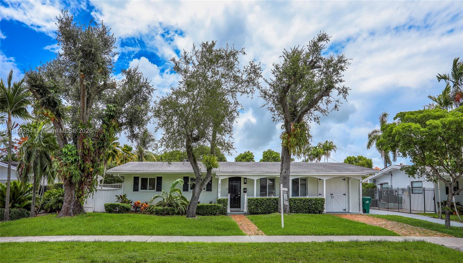 Enjoy Miami living in this beautiful farmhouse chic home! This gorgeous ranch home has the perfect layout
with4large bedrooms (two master suites) and three full baths. Beautiful oak floors perfectly gleam throughout
home.Enjoy resort style living with outdoor entertainment and resort style pool. Stainless steel appliances - new
water heater, new roof, newer ac, large closets, new washer/dryer, laundry room /den or playroom. Impact
windows. Two sets of French doors in the large family room lead to the luscious backyard with sweeping
trees.Alarm system,breakfast bar, private bedroom wing. This home has it all including amazing location in the
Baptist Hospital area,"A" schools, private and public, and minutes to metro rail, expressways, shopping and
entertainment in Downtown Dadeland.