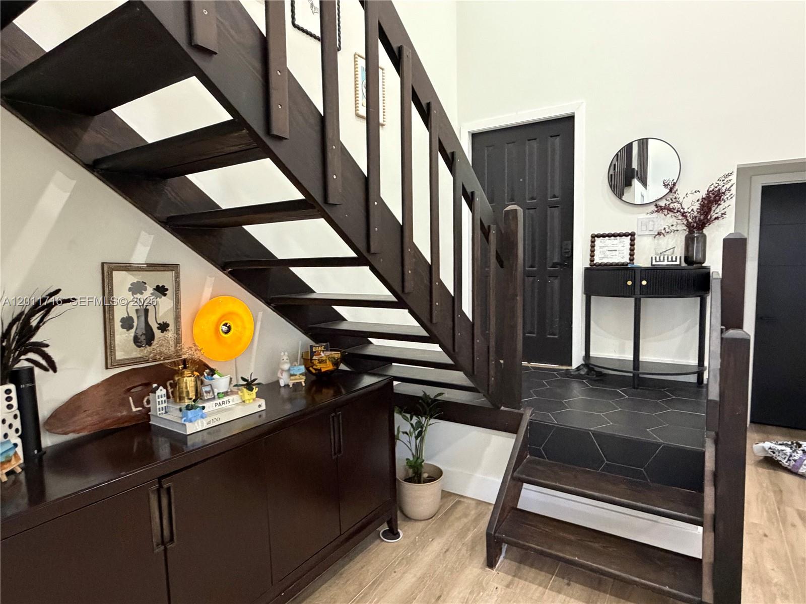 CROSSINGS VILG HOMES COND - Residential