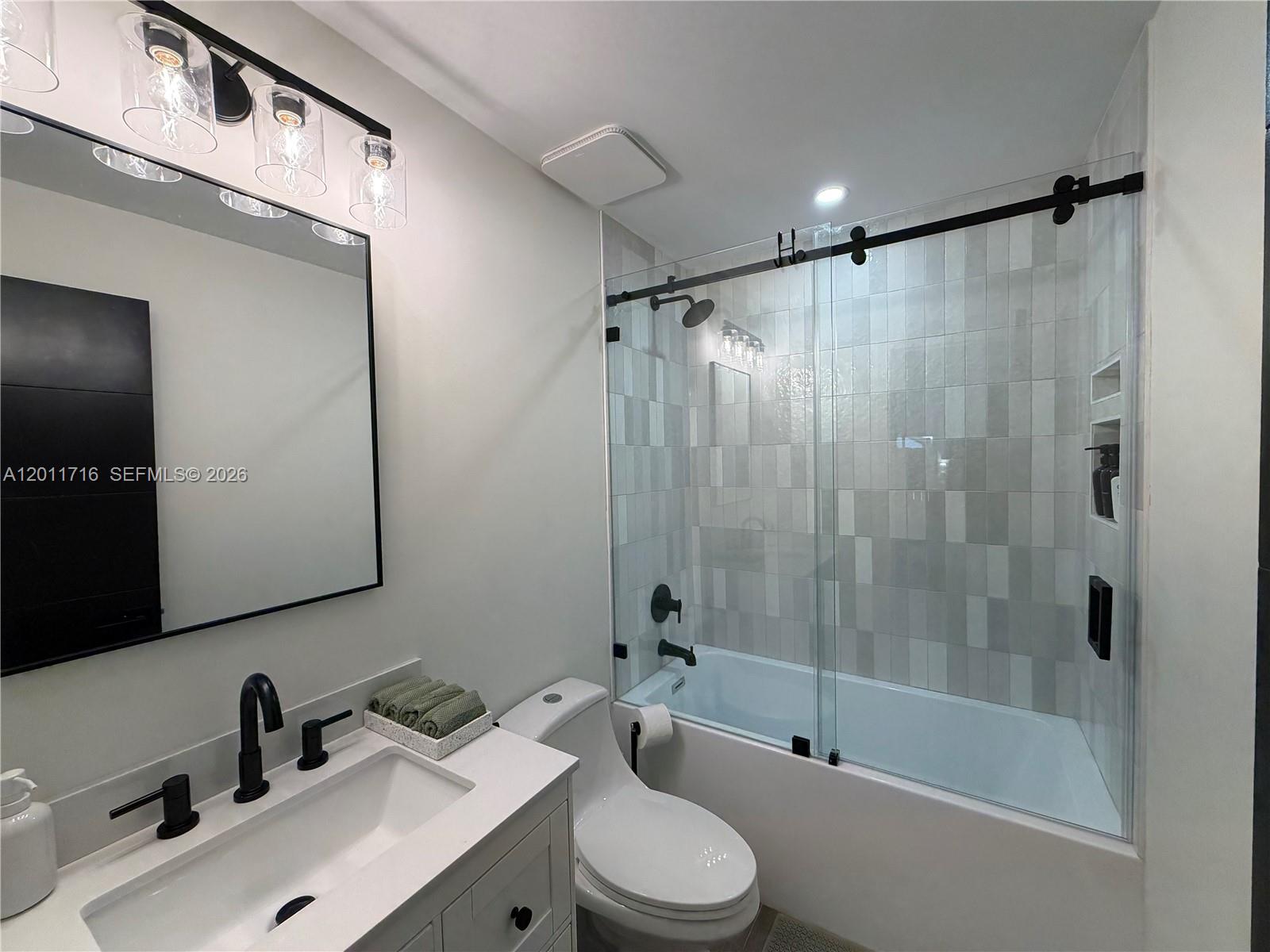 CROSSINGS VILG HOMES COND - Residential