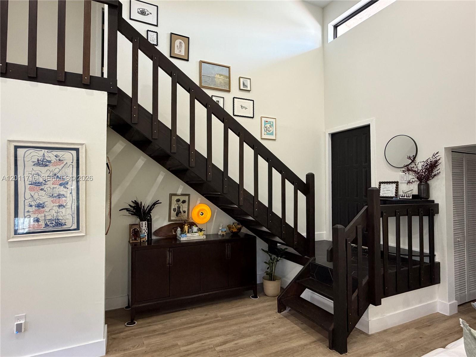 CROSSINGS VILG HOMES COND - Residential