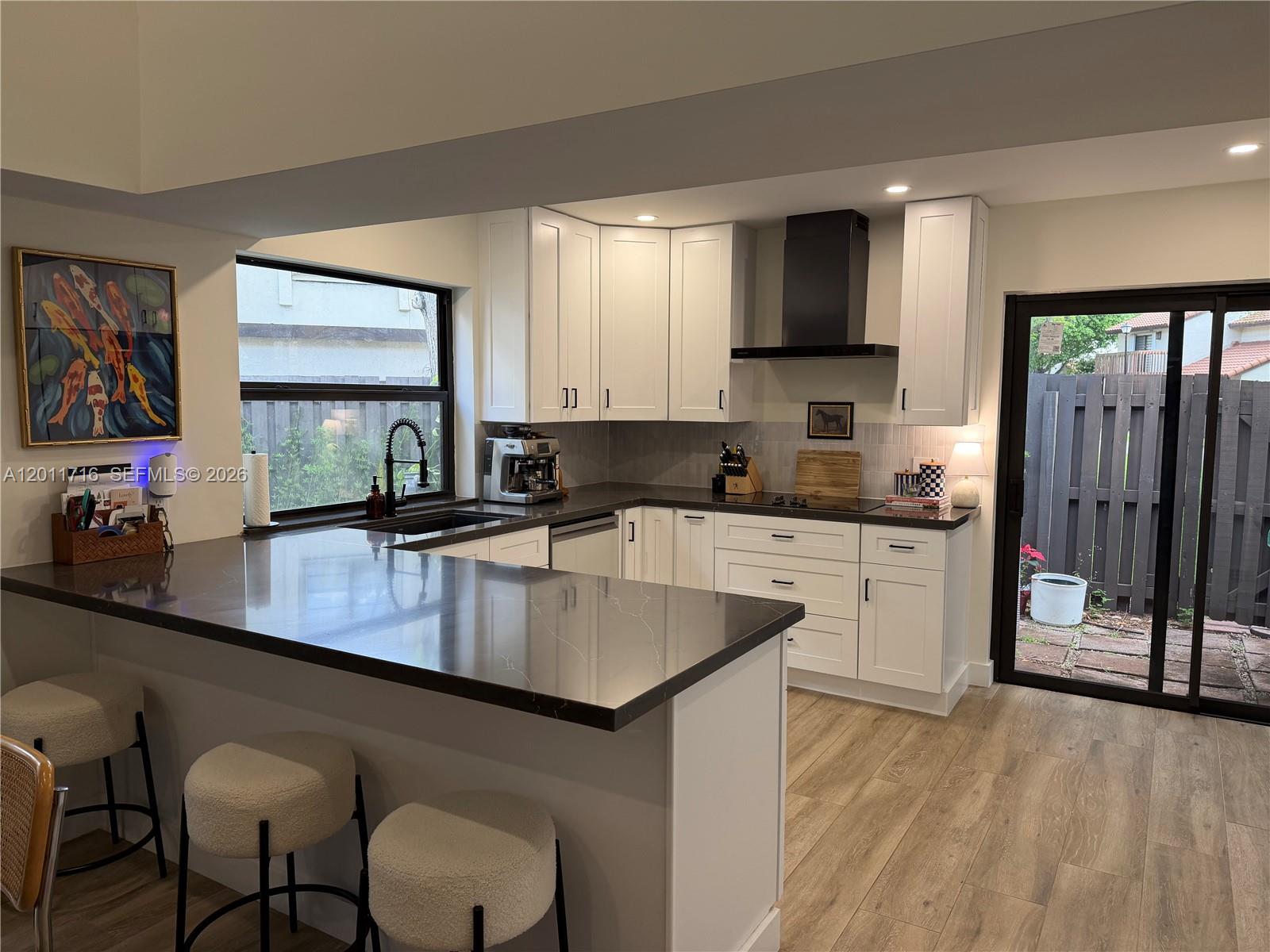 CROSSINGS VILG HOMES COND - Residential