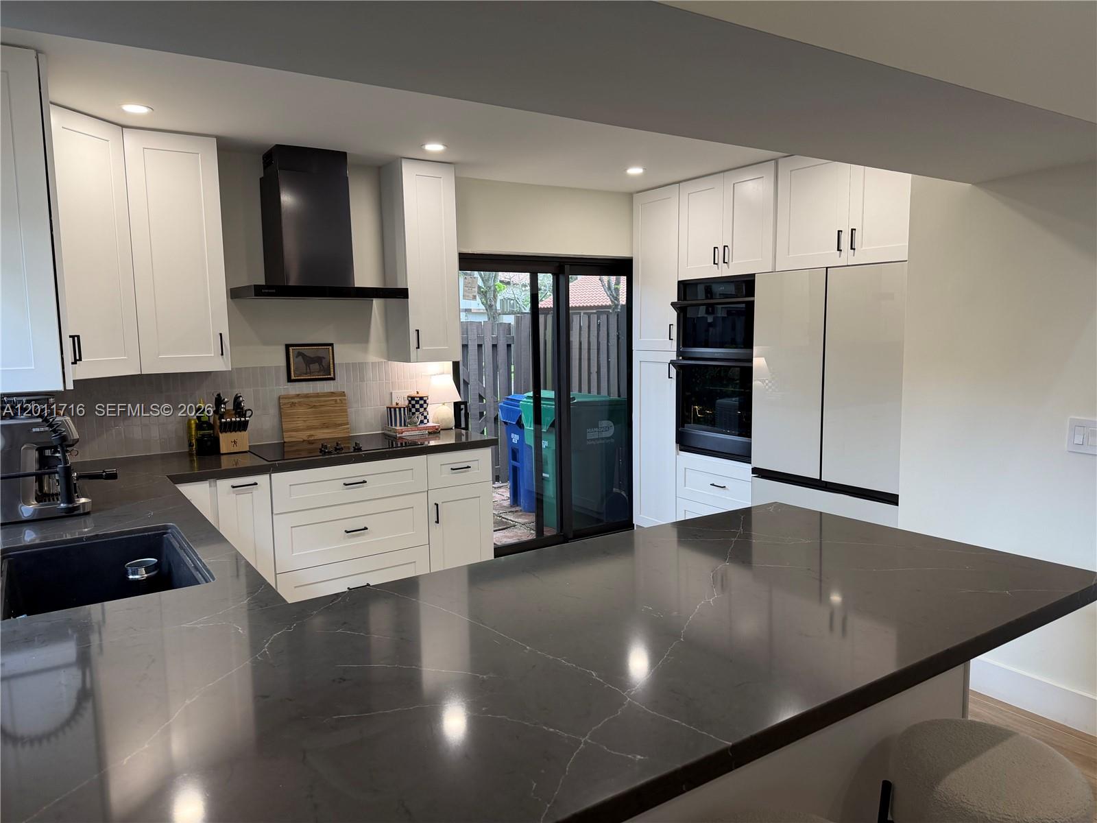 CROSSINGS VILG HOMES COND - Residential