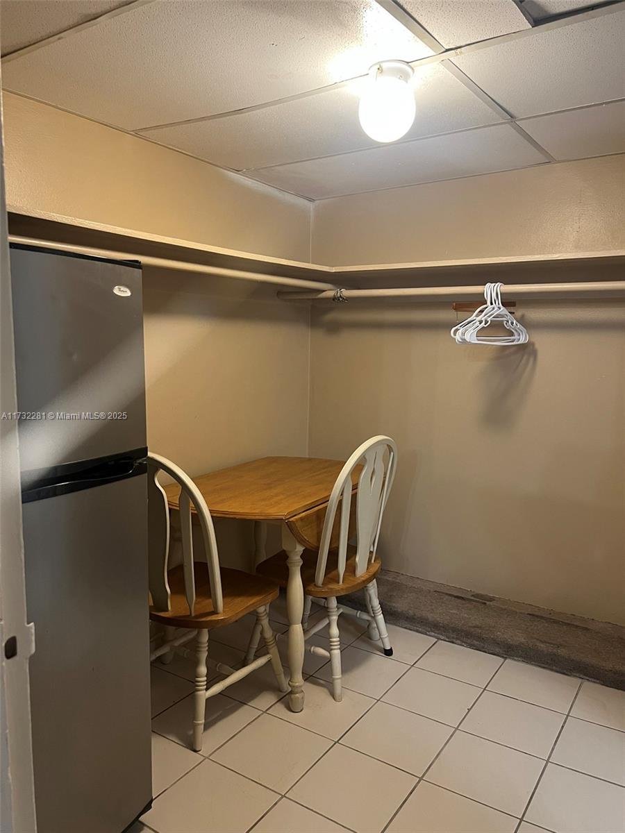 DIPLOMAT GOLF & RACQUET C - Residential