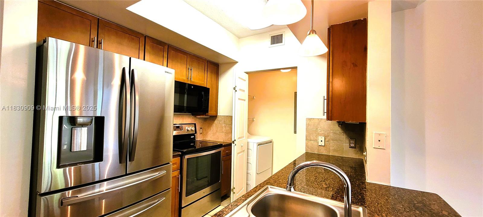 CITE CONDO - Residential