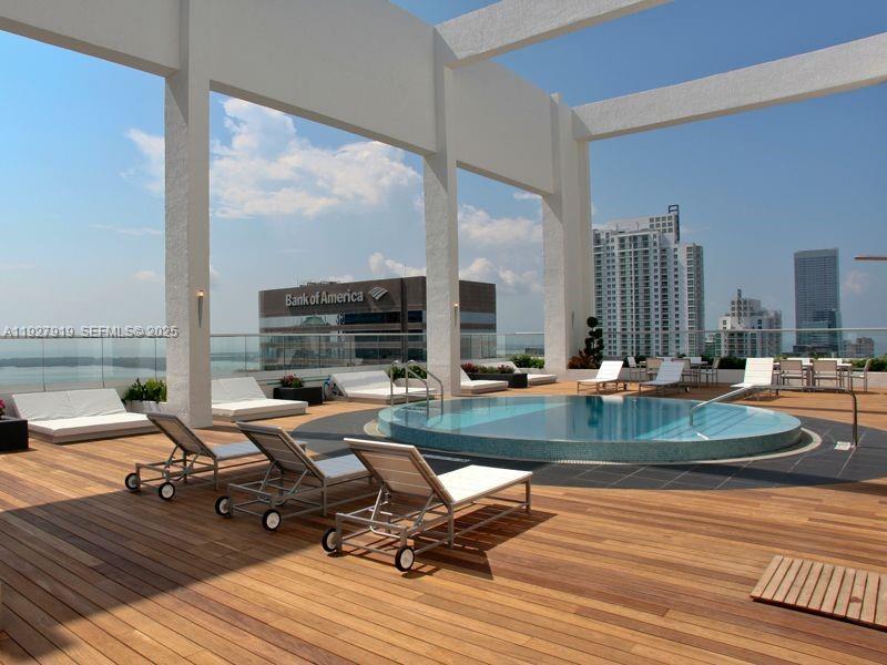 500 BRICKELL WEST CONDO - Residential Lease
